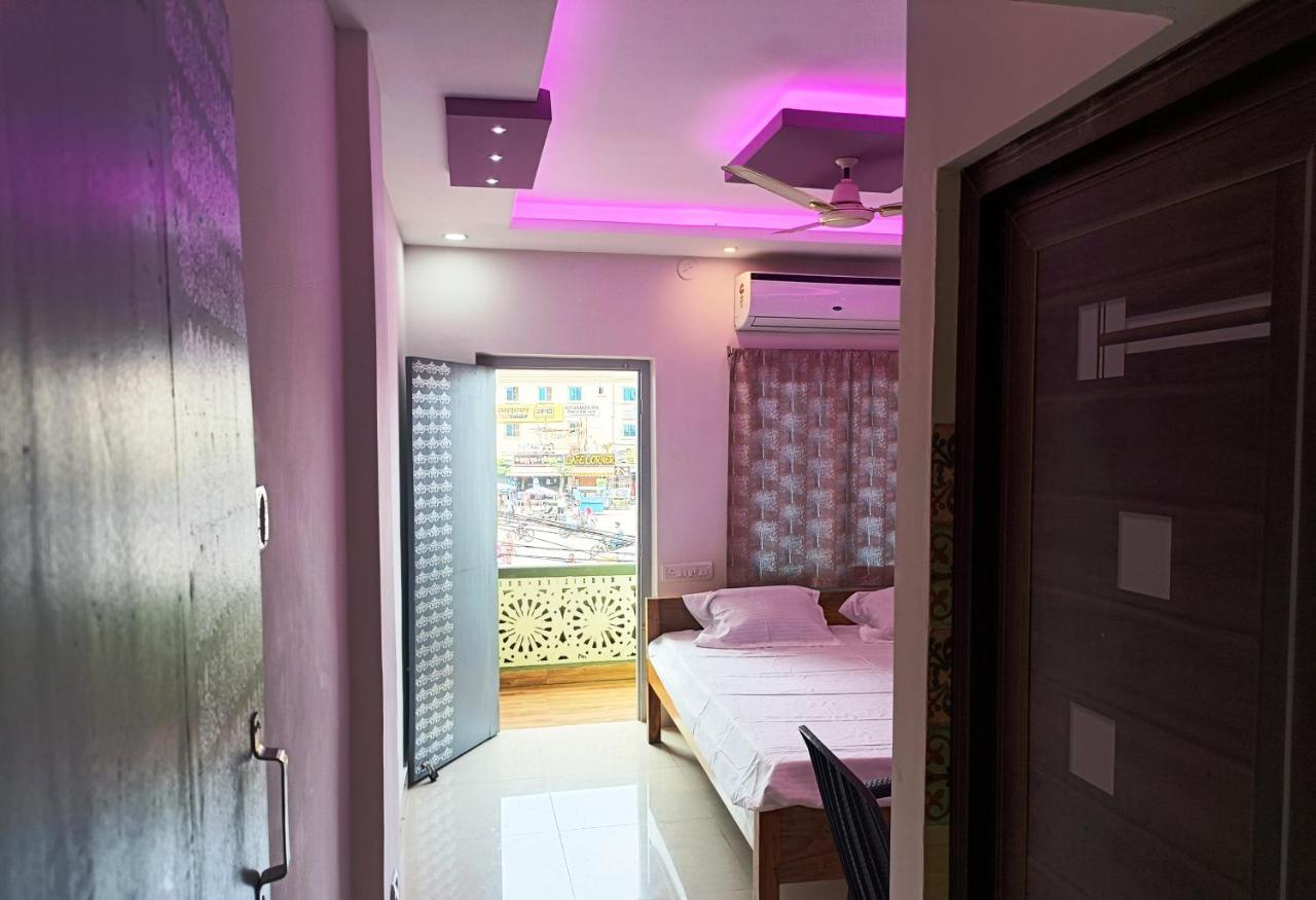 Hotel Grand View ปูรี ภายนอก รูปภาพ