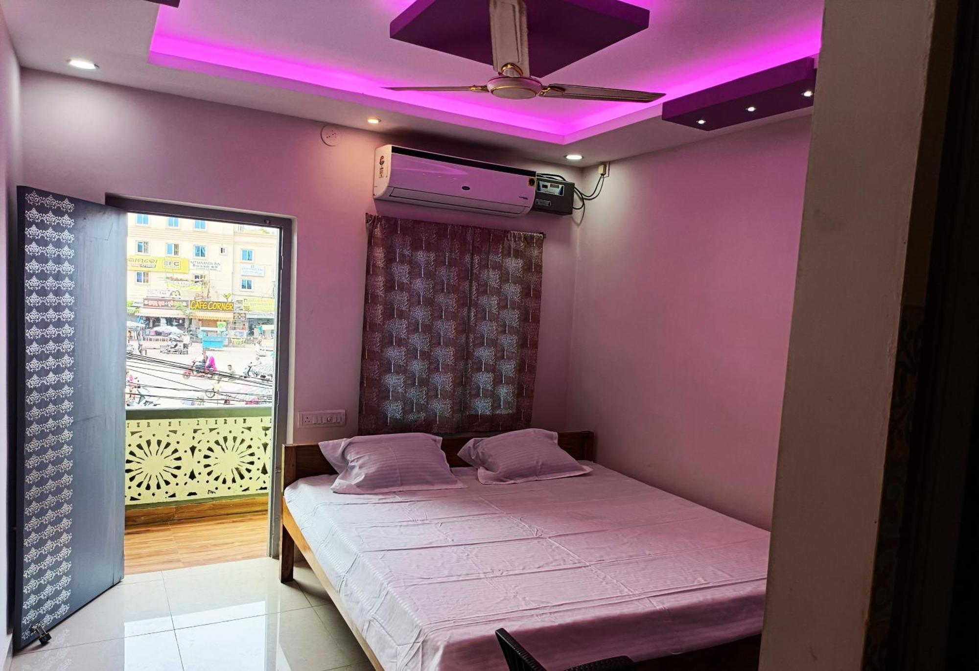 Hotel Grand View ปูรี ภายนอก รูปภาพ