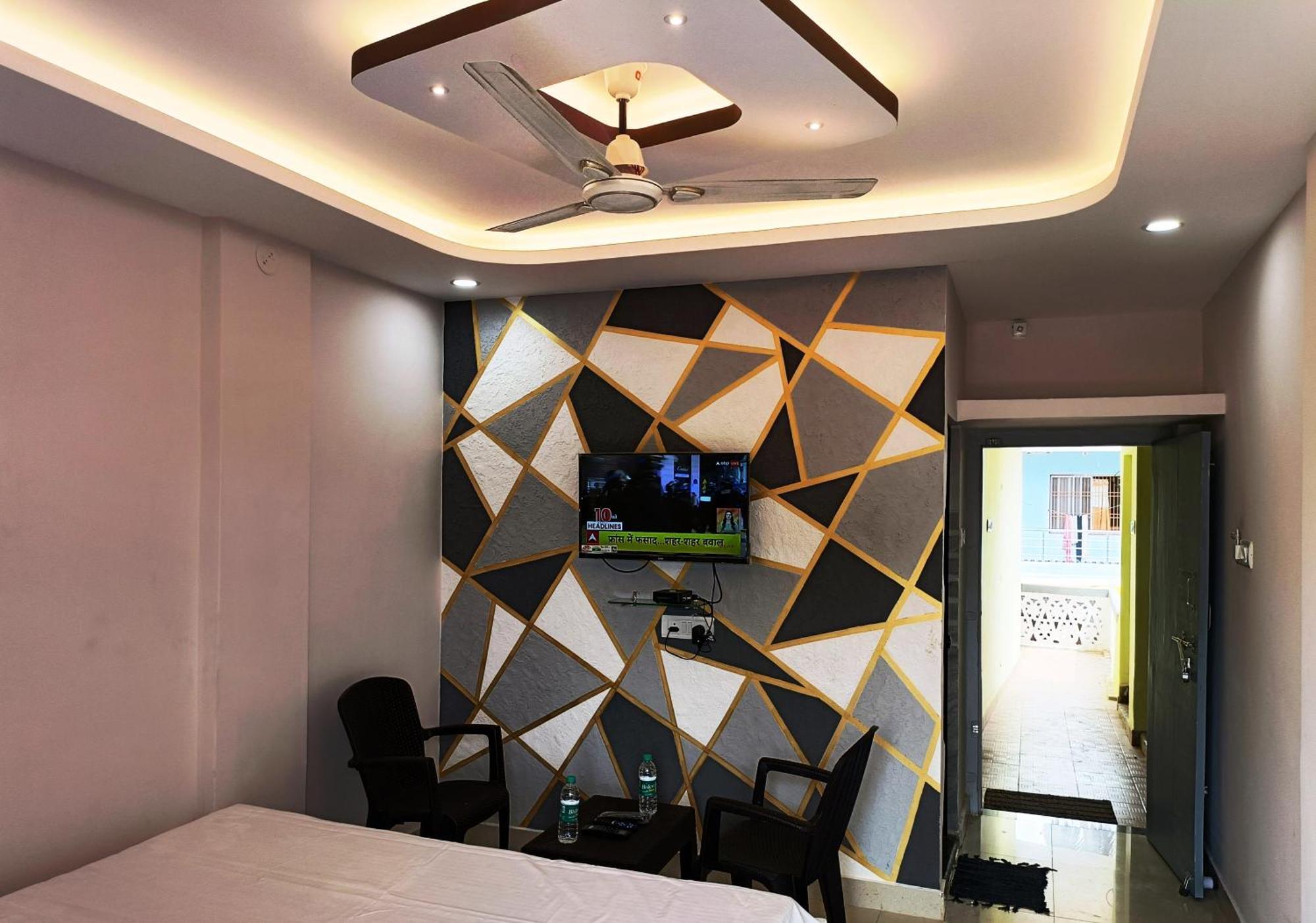 Hotel Grand View ปูรี ภายนอก รูปภาพ