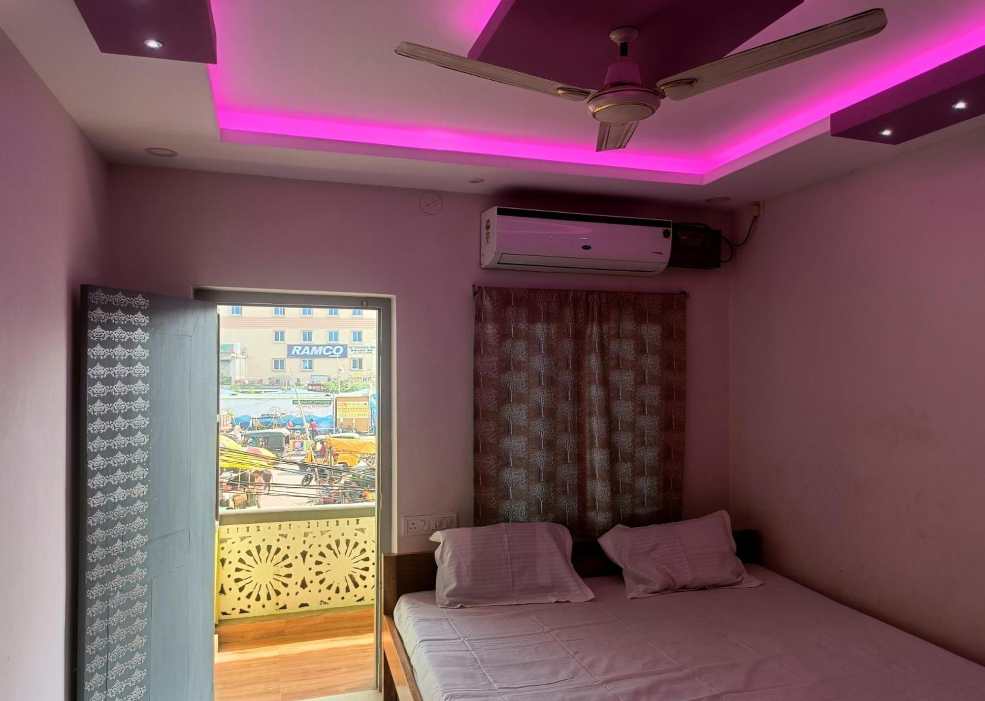 Hotel Grand View ปูรี ภายนอก รูปภาพ