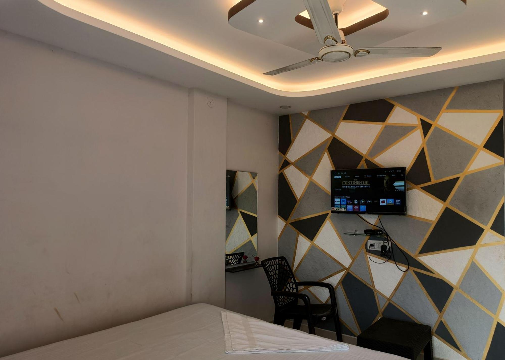 Hotel Grand View ปูรี ภายนอก รูปภาพ