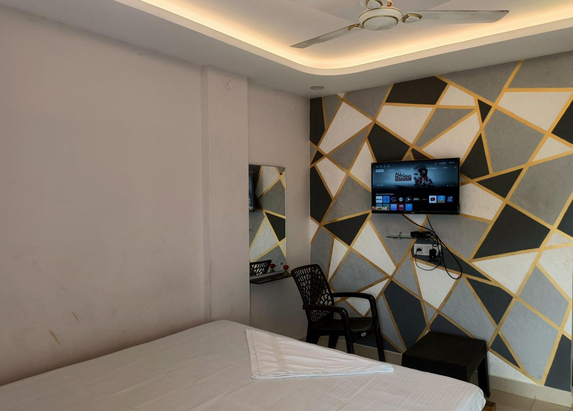 Hotel Grand View ปูรี ภายนอก รูปภาพ