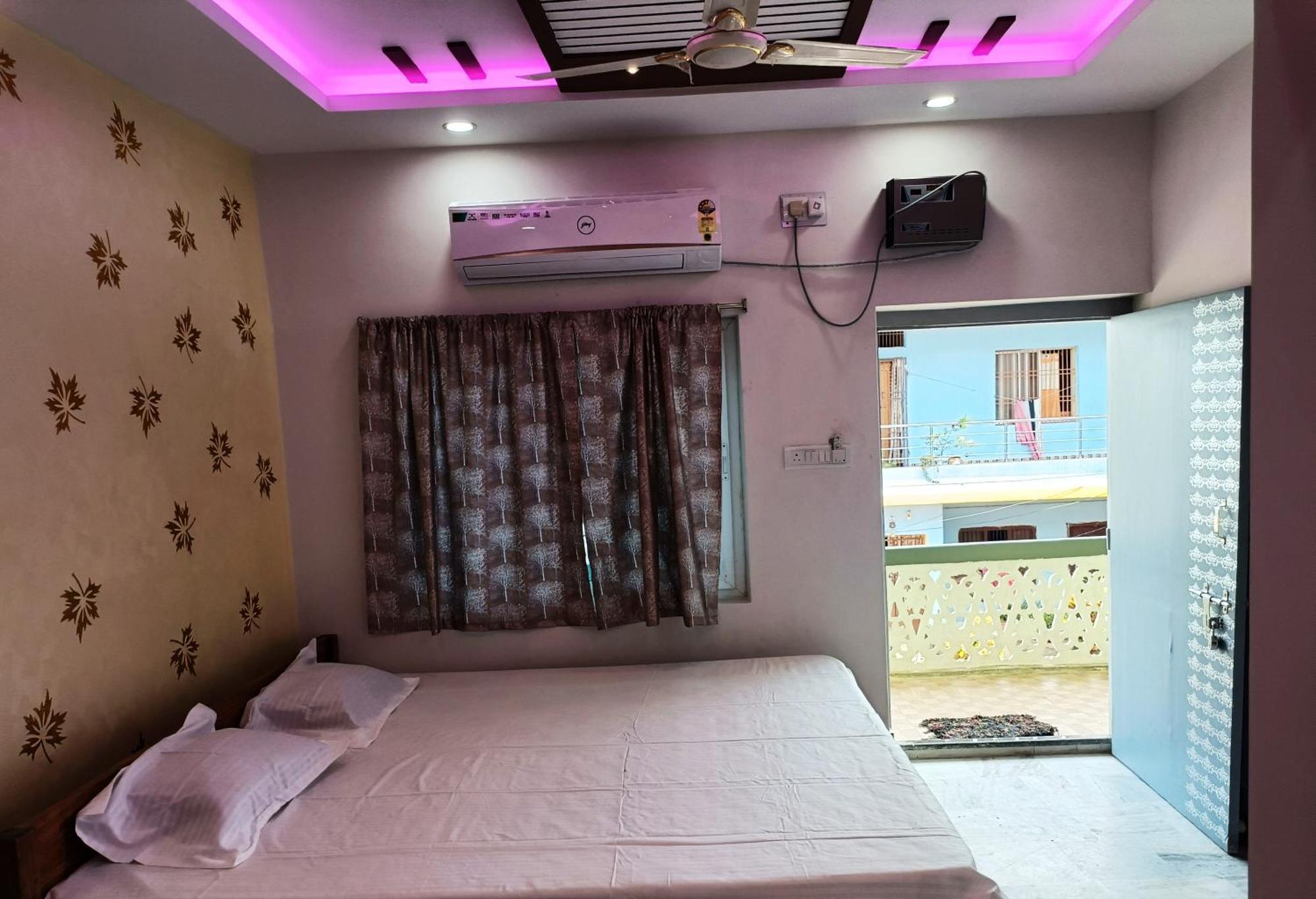 Hotel Grand View ปูรี ภายนอก รูปภาพ