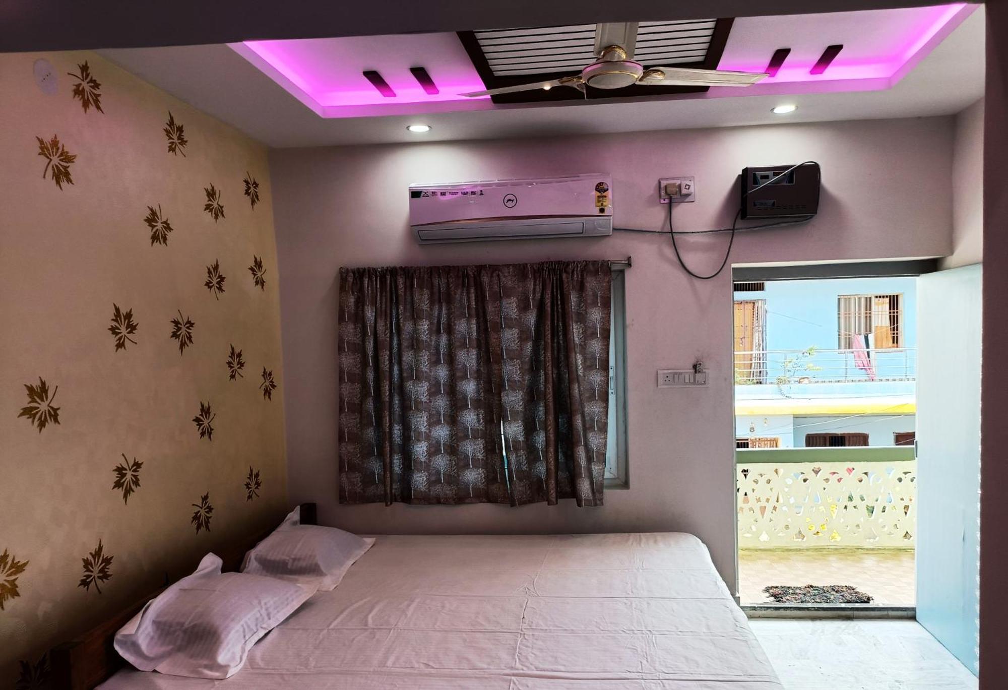 Hotel Grand View ปูรี ภายนอก รูปภาพ